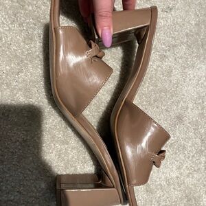 Elegant Tan Women's Heels